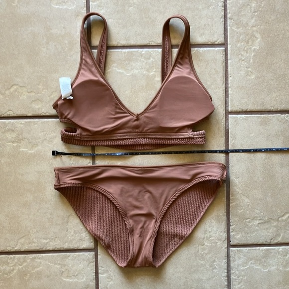 Aerie brown crinkle scoop swim suit - Picture 6 of 6